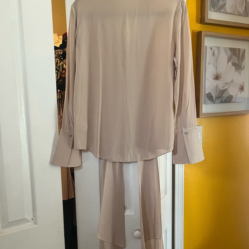 Lilysilk blouse with Scarf Tie - Picture 6 of 6